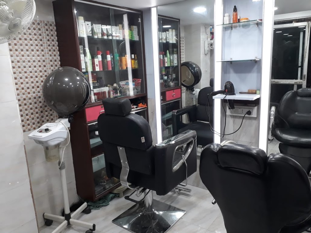 Rajni Ladies Beauty Parlour