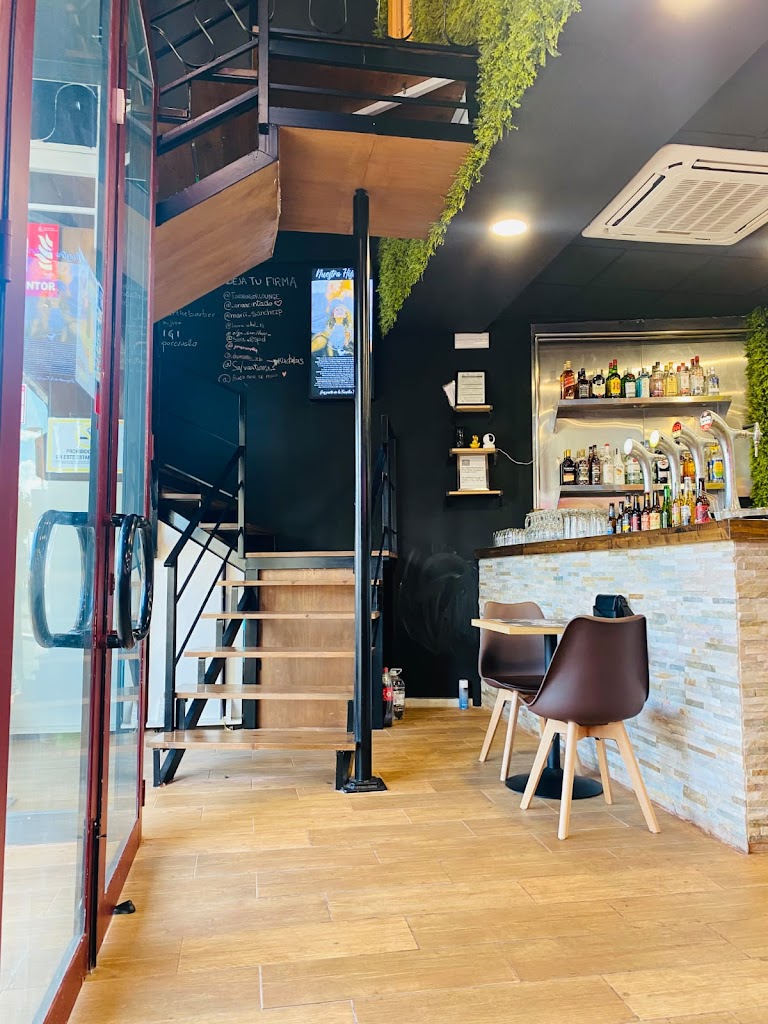 TORO Burger Lounge ALJARAFE