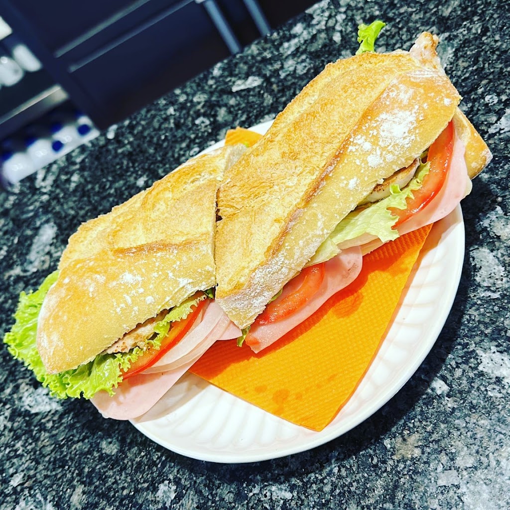 El Rincon de Suga — Comida y bebida