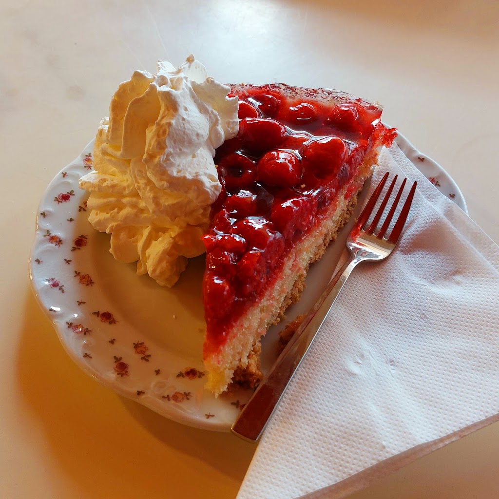Cafe Wien — Comida y bebida