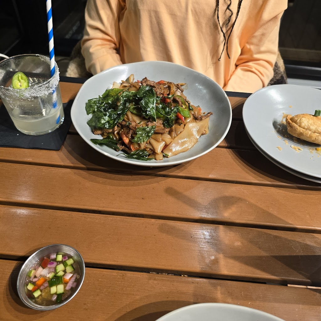 Sisters Thai