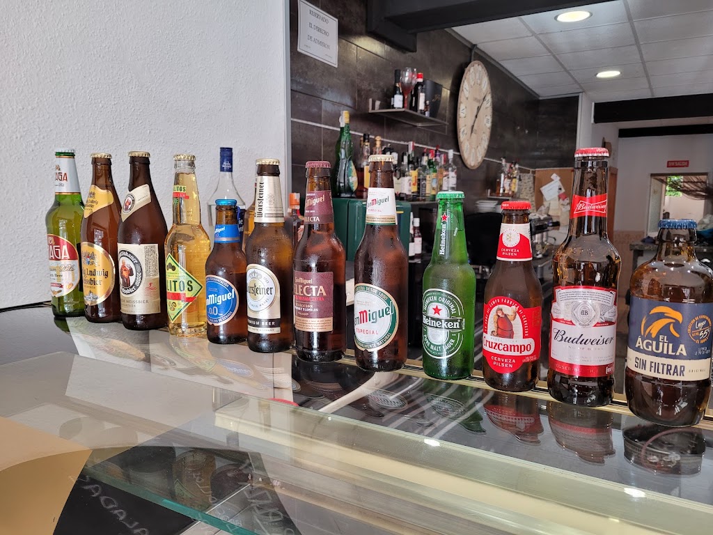 Bar Plaza — Comida y bebida