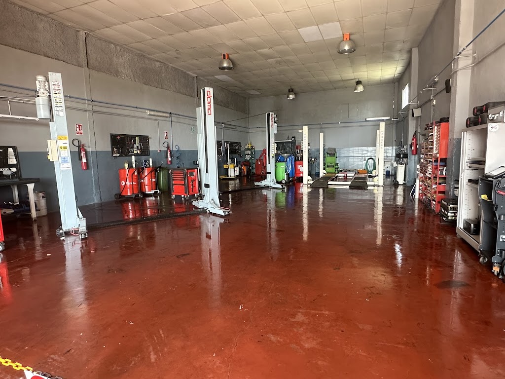 Taller Manolo Ramirez