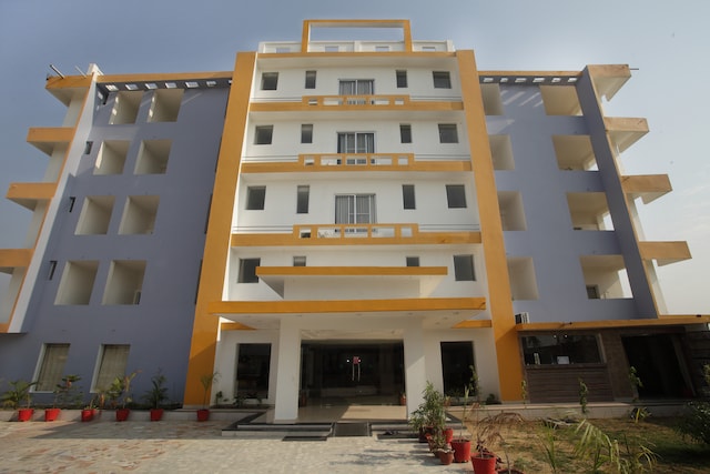 Capital O 652 Bheri Hotel Pvt Ltd