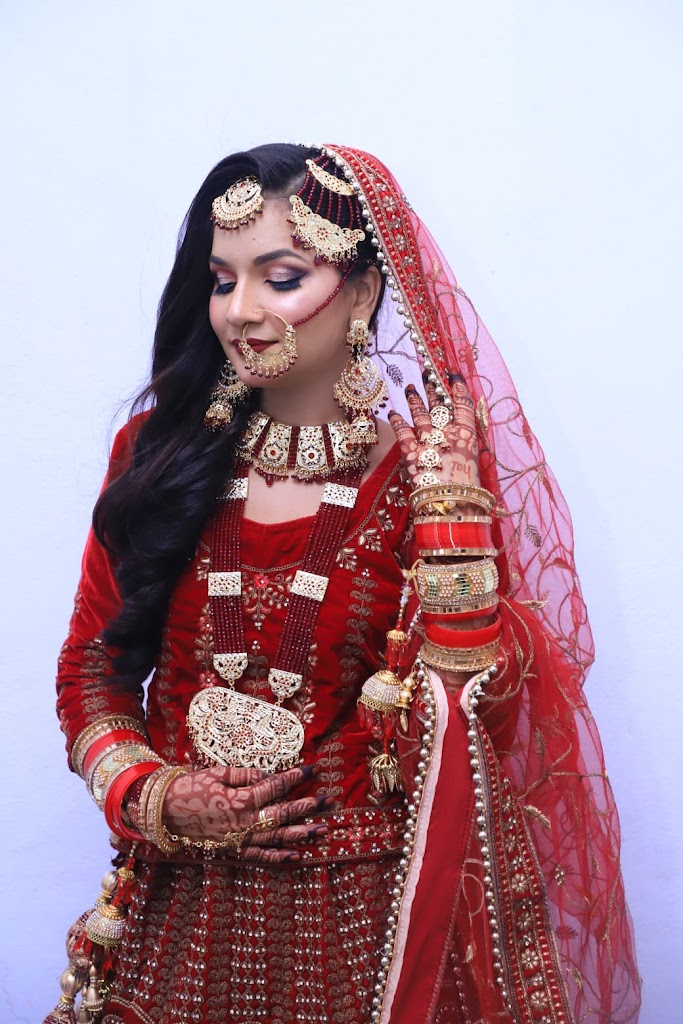 Manisha Makeover Ujjain