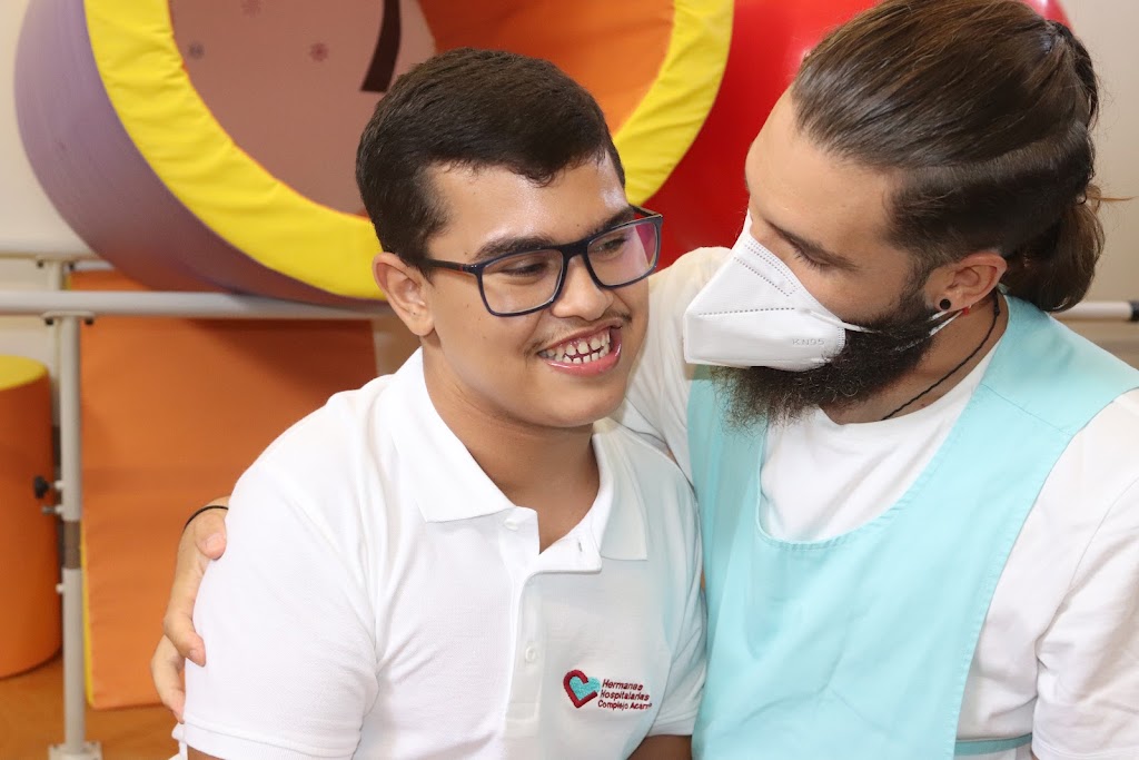 Hermanas Hospitalarias Acaman