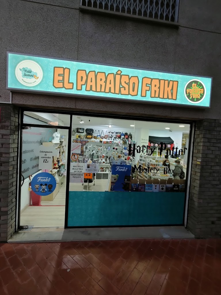 Foto 2 de Petit Somni - El Paraiso Friki