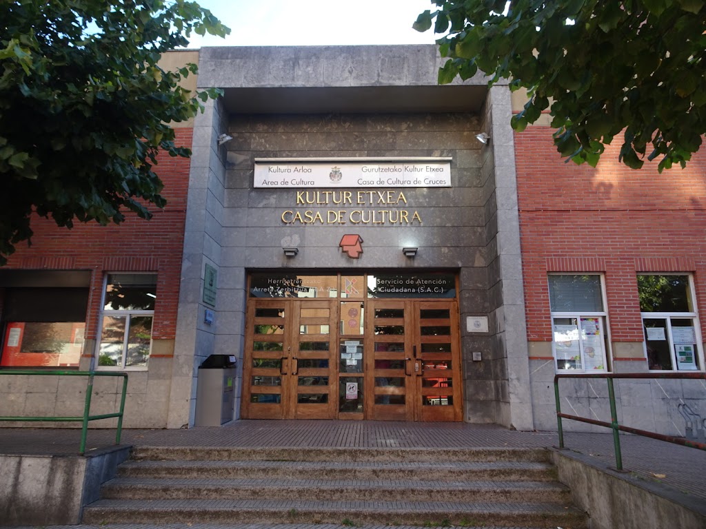 Biblioteca de Cruces - Liburutegia