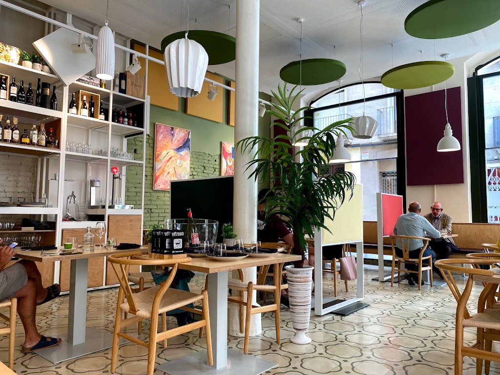 VITRIC Taverna Gastronomica — Ambiente