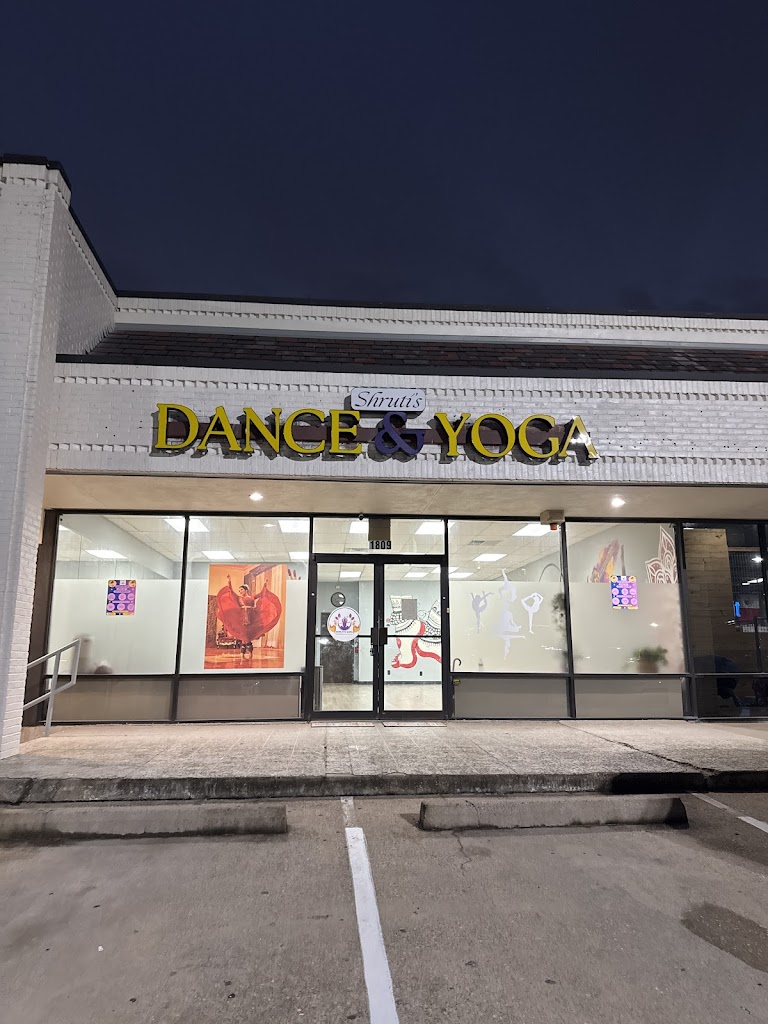  Shruti's Dance & Yoga