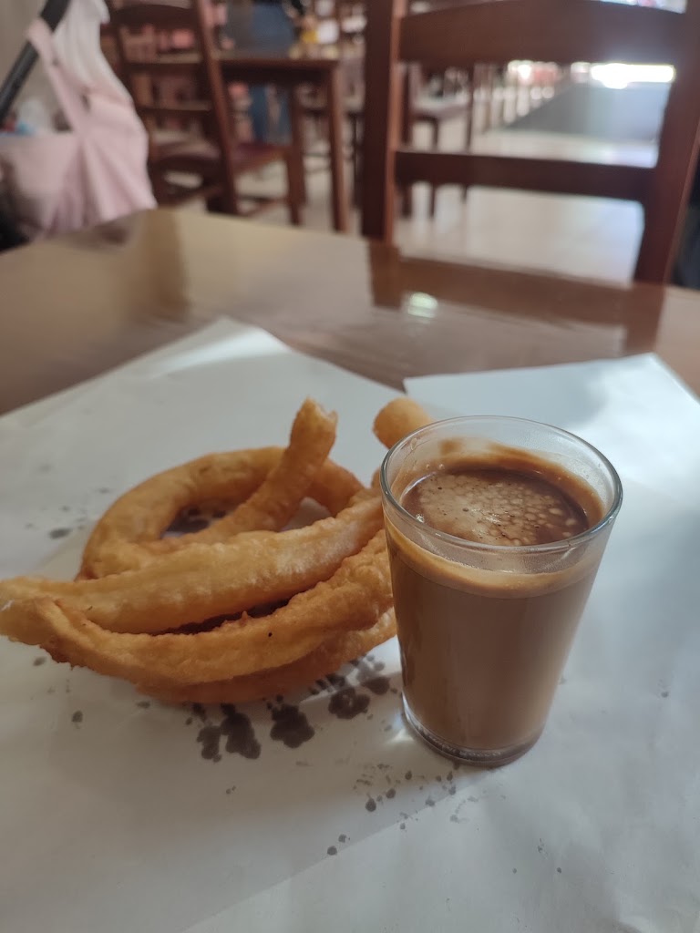 Churreria San Francisco Montilla — Comida y bebida