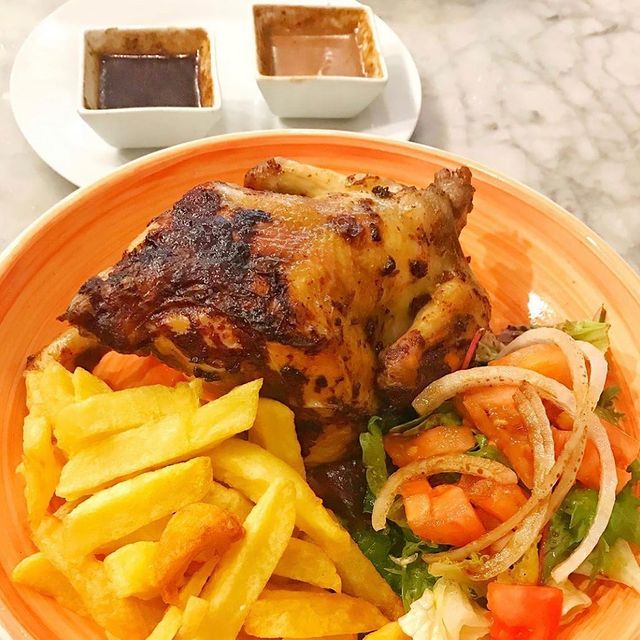 Cafe Arabic — Comida y bebida