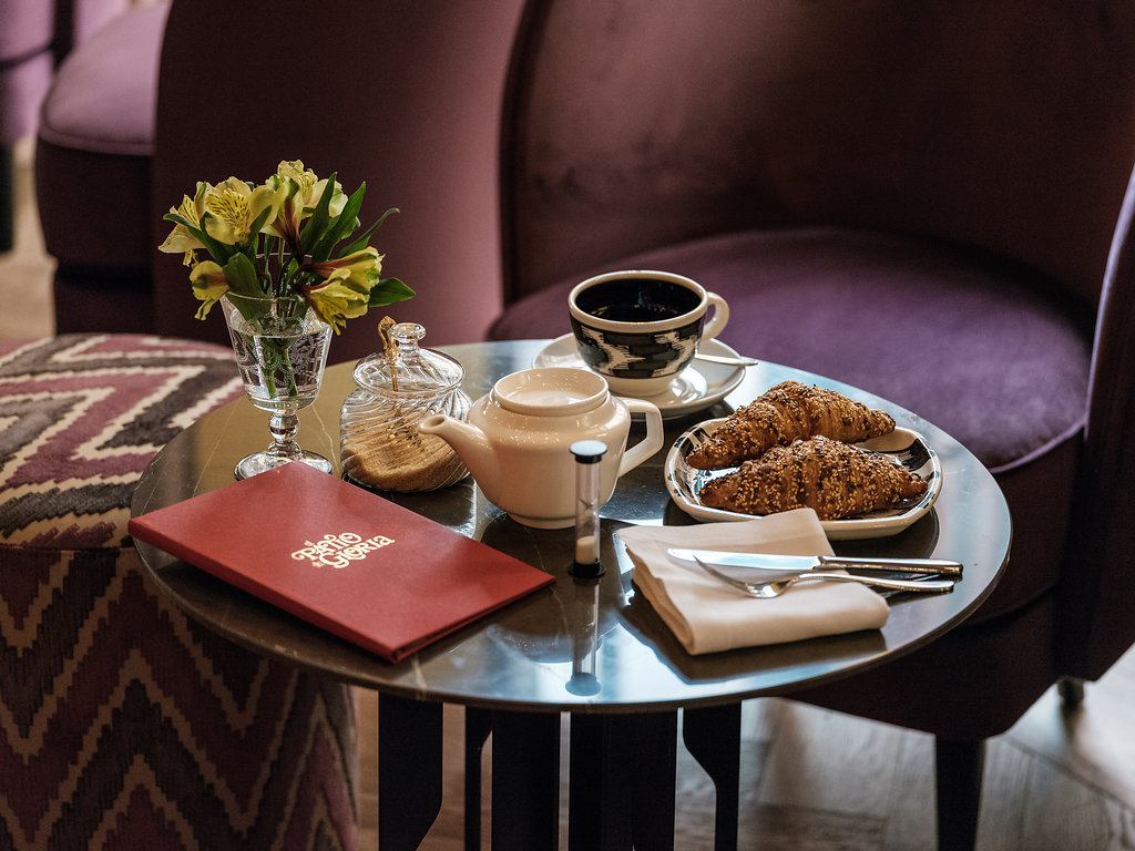El Patio de Gloria — Comida y bebida