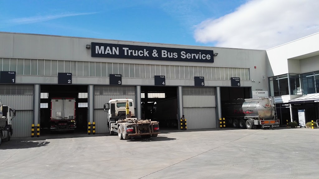 MAN Truck & Bus Service Eurocam Las Labradas — Exterior