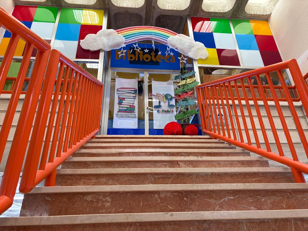 Colegio Publico Giner de los Rios — Edificio