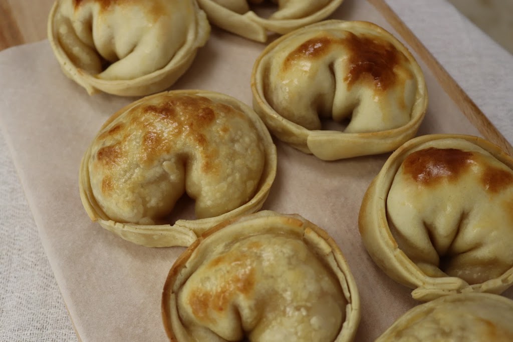 Lo De Nico - Pollos asados y Empanadas Argentinas — Empanada