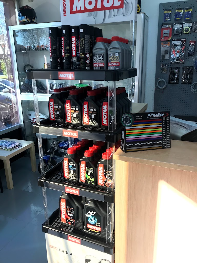 Taller HSR Motos — Interior