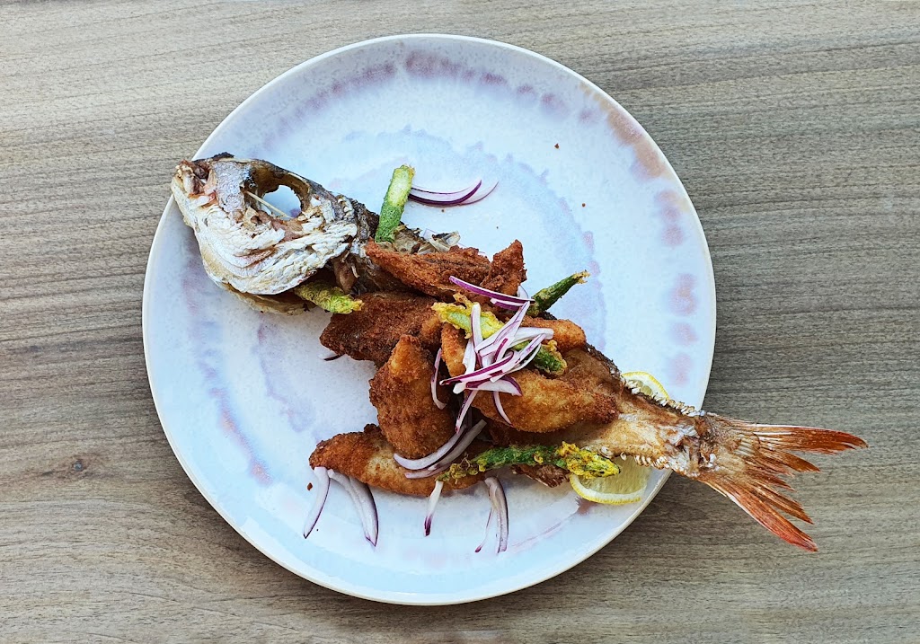 Playa salvaje Sanxenxo Gastrobar — Comida y bebida