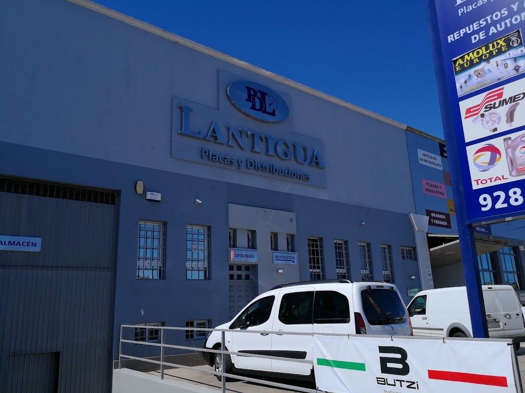 Placas y Distribuciones Lantigua