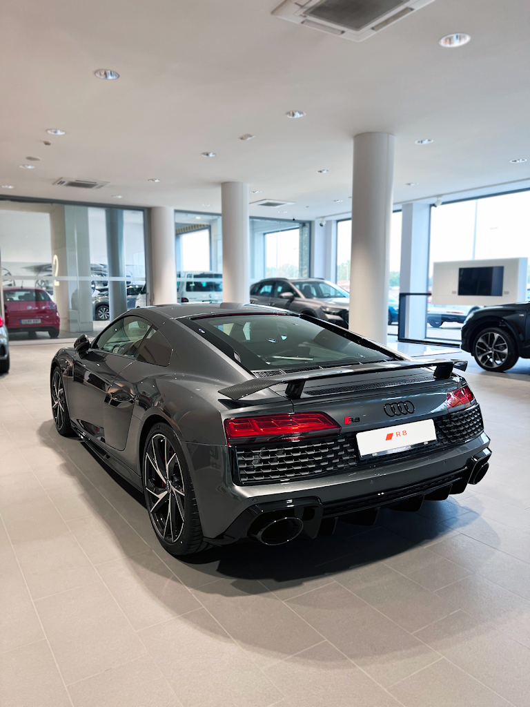 Autopodium Audi Figueres — Interior