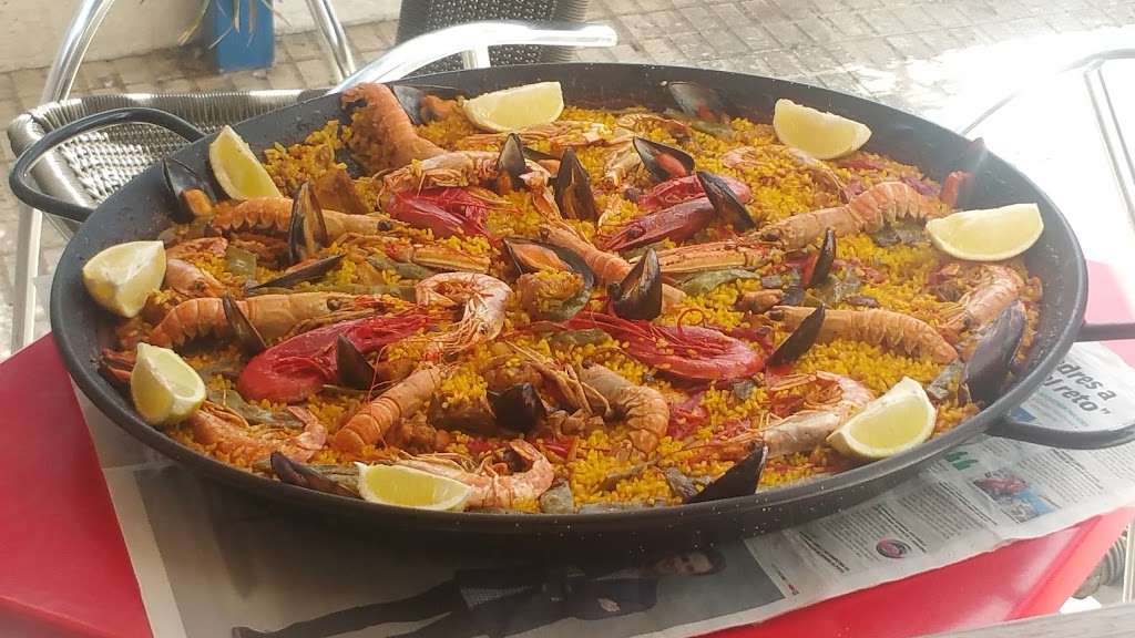 PINTXOS, Tapas y Futbol