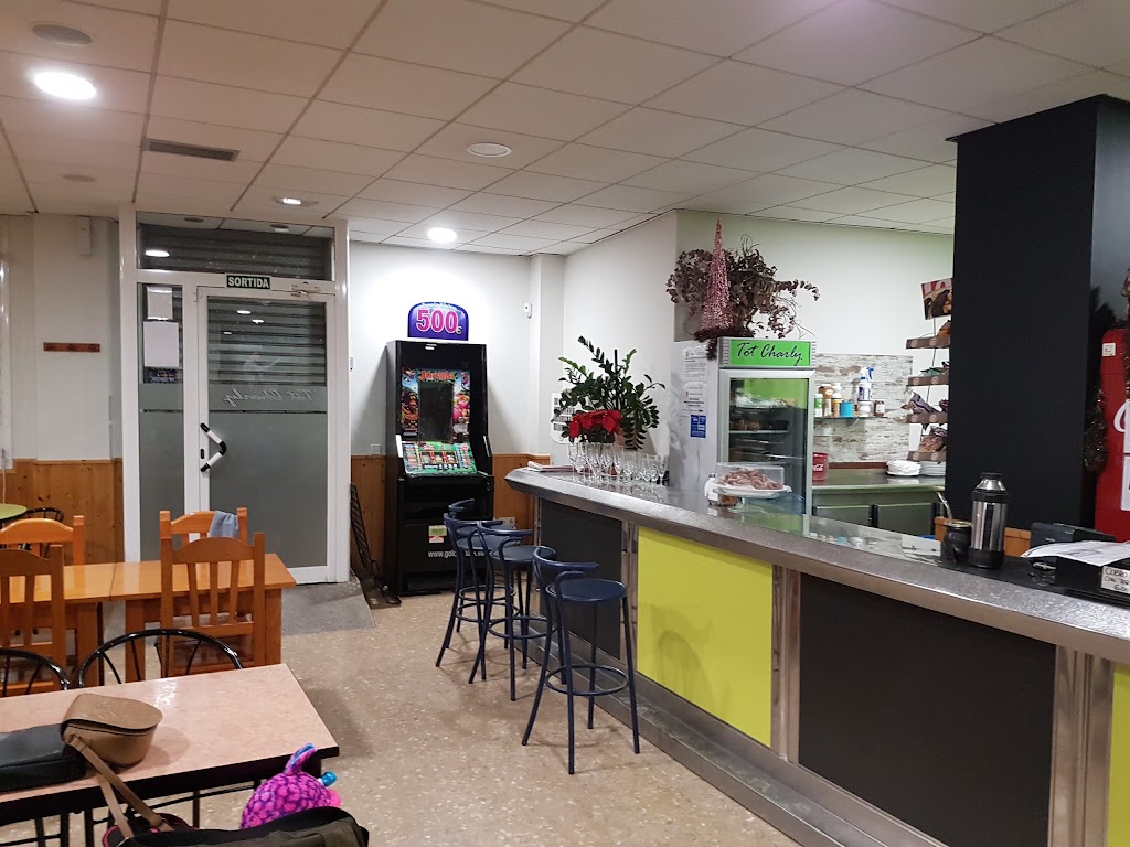 Tot Charly — Ambiente