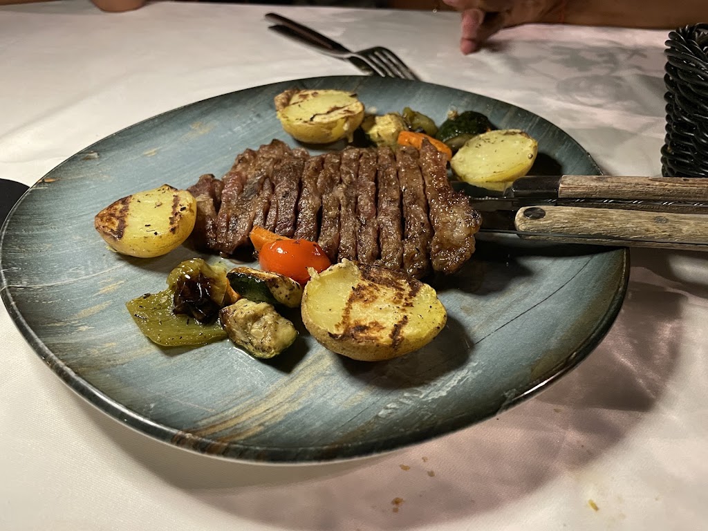 Nostrissima — Comida y bebida