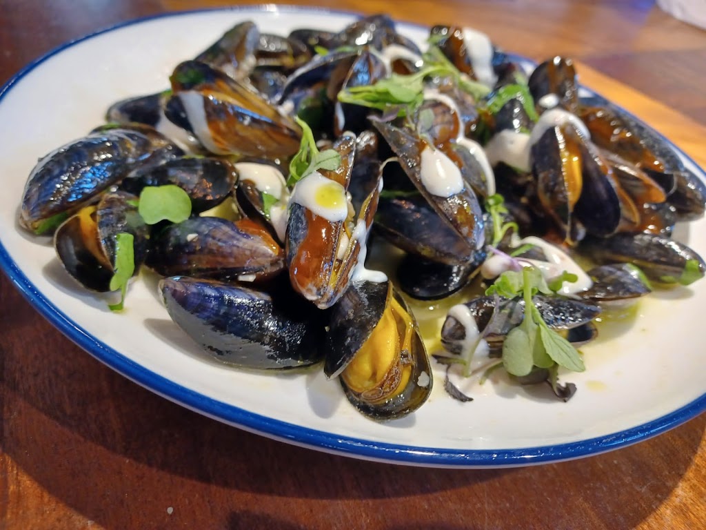 Bar-Restaurante Baratze Gourmet — Comida y bebida