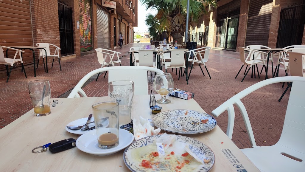 Taperia-Cafeteria Miramar — Ambiente
