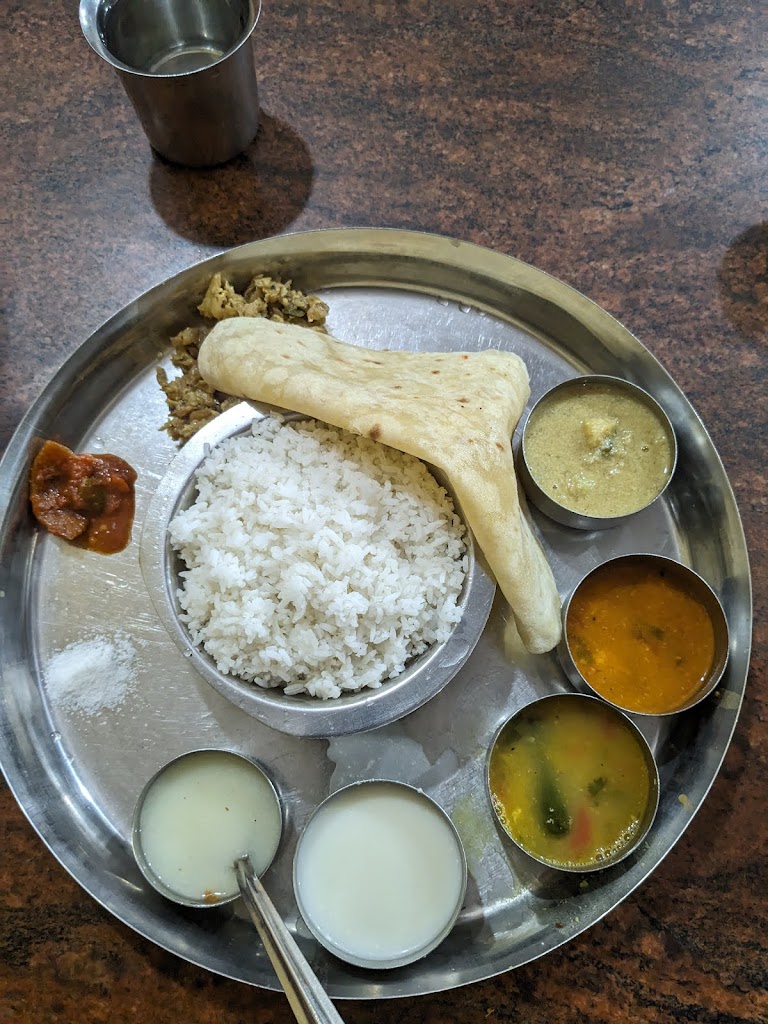 Hotel Bharath Bhavan - Vegetarian restaurant in Murudeshwar