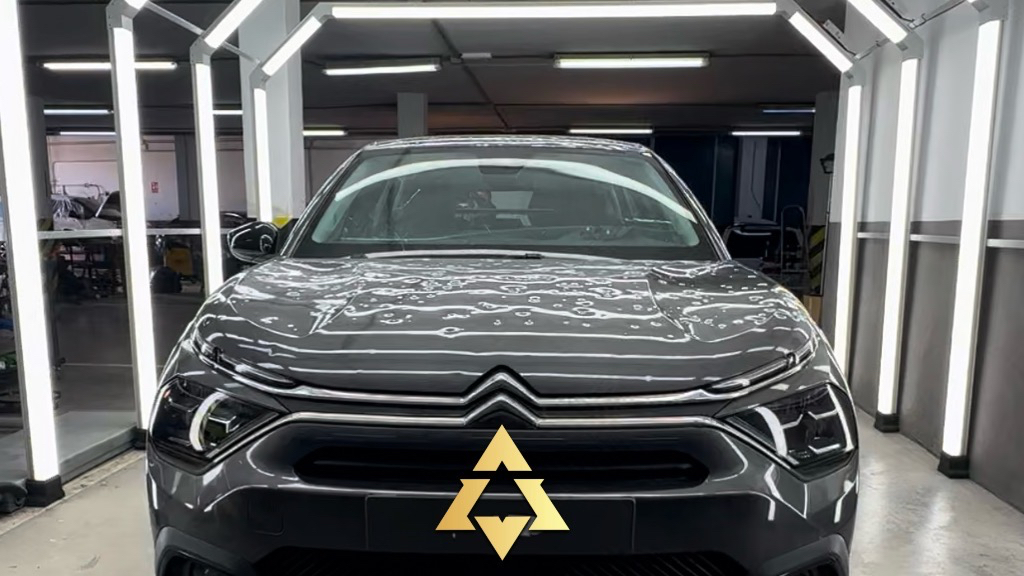 HAIL LEVEL | Varilleros - Taller de Plancha y Pintura