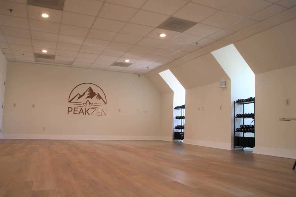  PeakZen Yoga