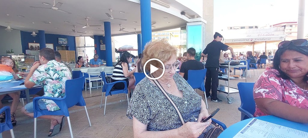El Galeon — Ambiente