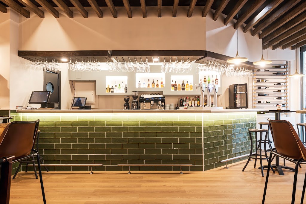 La Lumbre - Restaurante en Rivas-Vaciamadrid — Ambiente