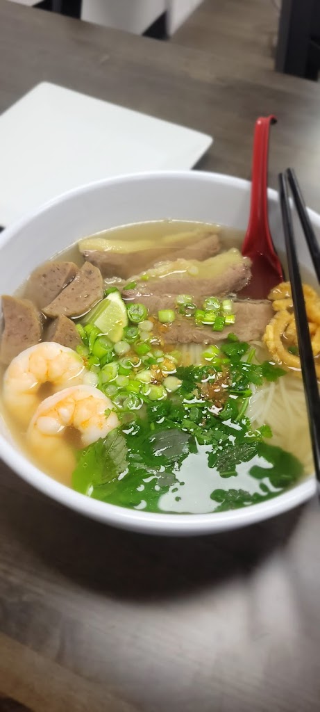  Zoua's Fresh Egg Rolls