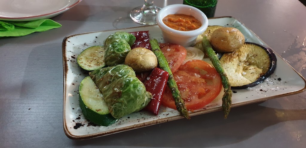 Sacromonte II — Comida y bebida
