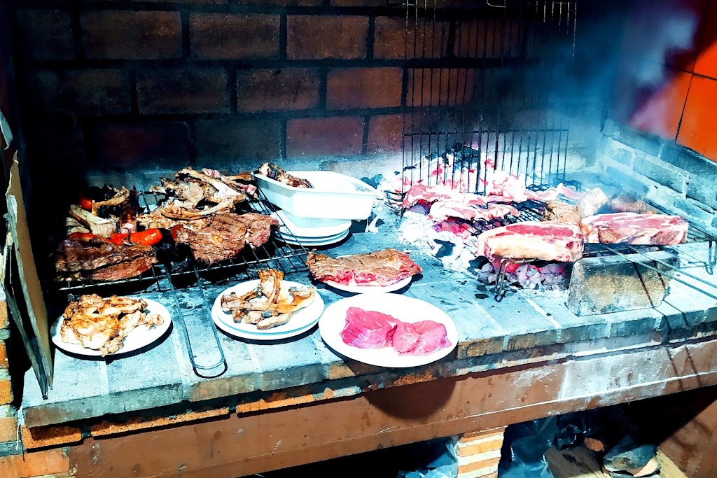 Casa Quitin — Comida y bebida