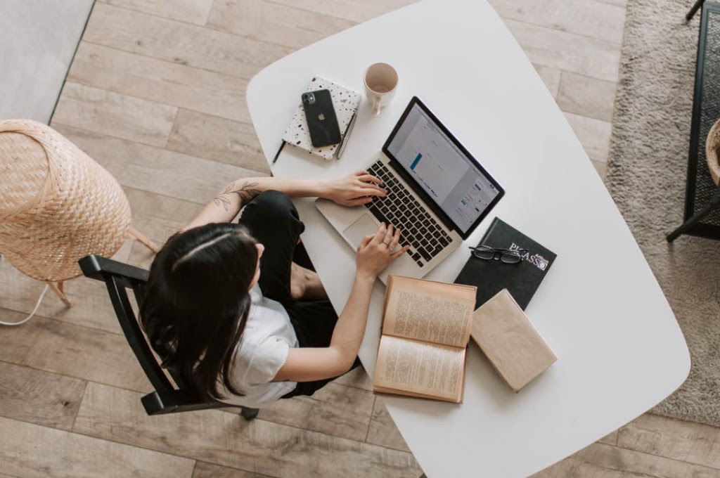 Voxy Espana - eCompass - Ingles para Empresas — Del propietario
