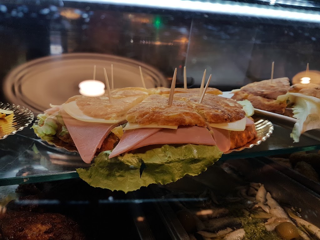 Restaurante London Beer — Comida y bebida