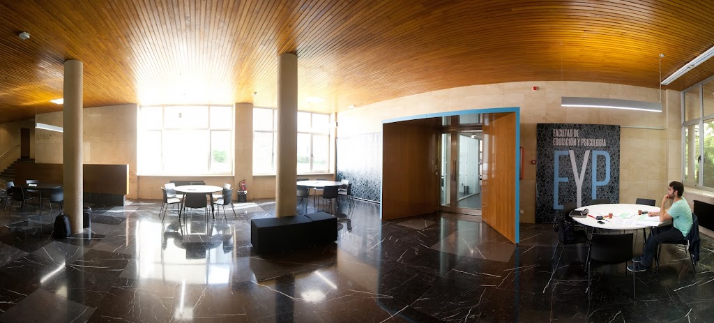 Facultad de Educacion y Psicologia. Universidad de Navarra
