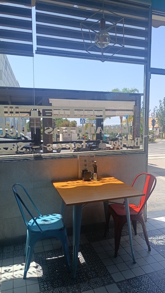 Cafe Marelli — Ambiente