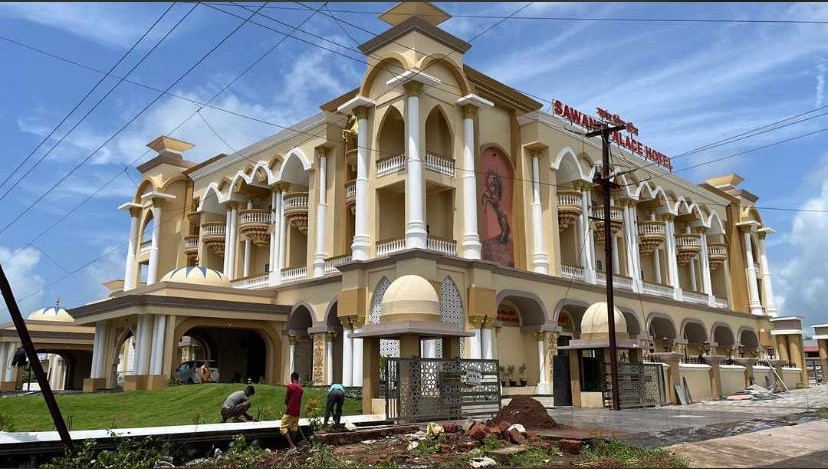 Sawant Palace Hotel