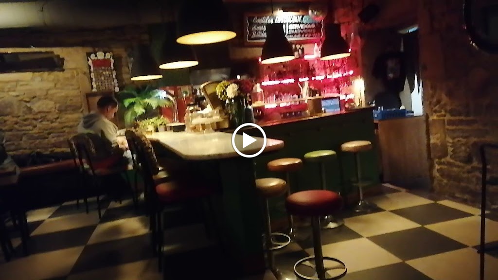 Bar Camalea (Santiago de Compostela) — Videos