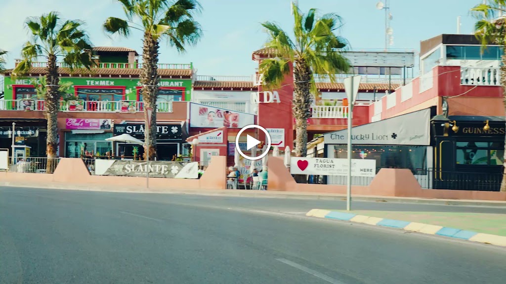Moana Poke Bar (Lomas de Cabo Roig) — Videos