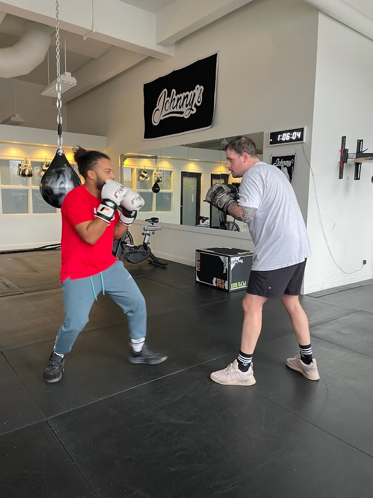  Johnny's Boxing & Fitness