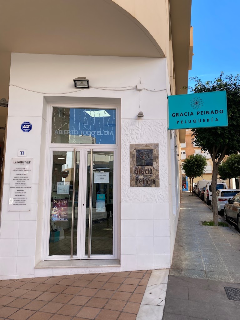 Gracia Peinado — Exterior