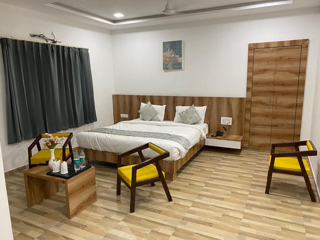 Hotel Shriji Arpan Inn