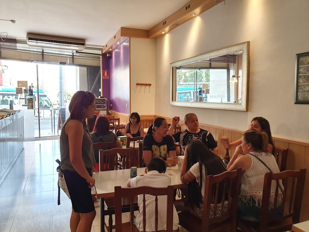 Cana y Come — Ambiente
