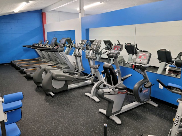  Muscle House and Fitness