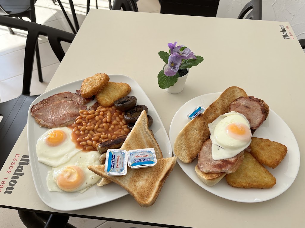 The Dizzy Donkey — Comida y bebida
